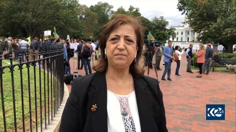 خۆپێشاندانێك له‌ دژی هێرشی توركیا بۆ سه‌ر رۆژئاوای كوردستان له‌به‌رده‌م كۆشكی سپی سازكرا